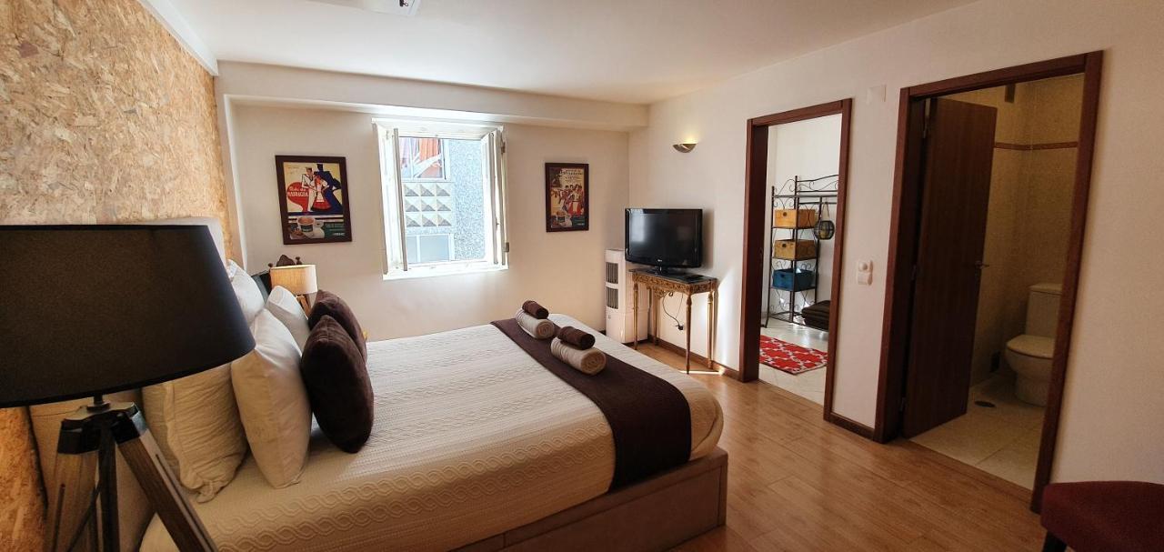 Casa Do Criativo Bed&Breakfast Almada Eksteriør billede