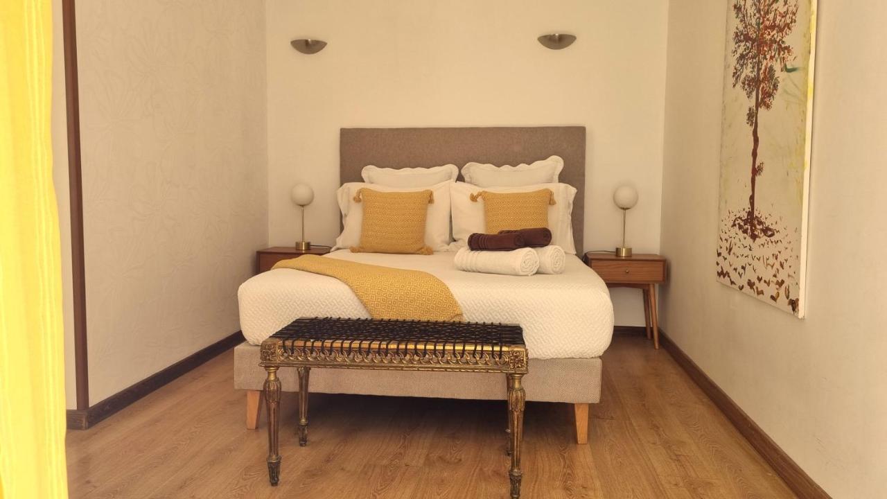 Casa Do Criativo Bed&Breakfast Almada Eksteriør billede