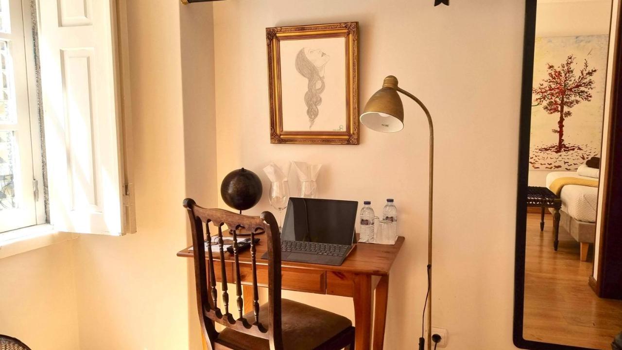 Casa Do Criativo Bed&Breakfast Almada Eksteriør billede